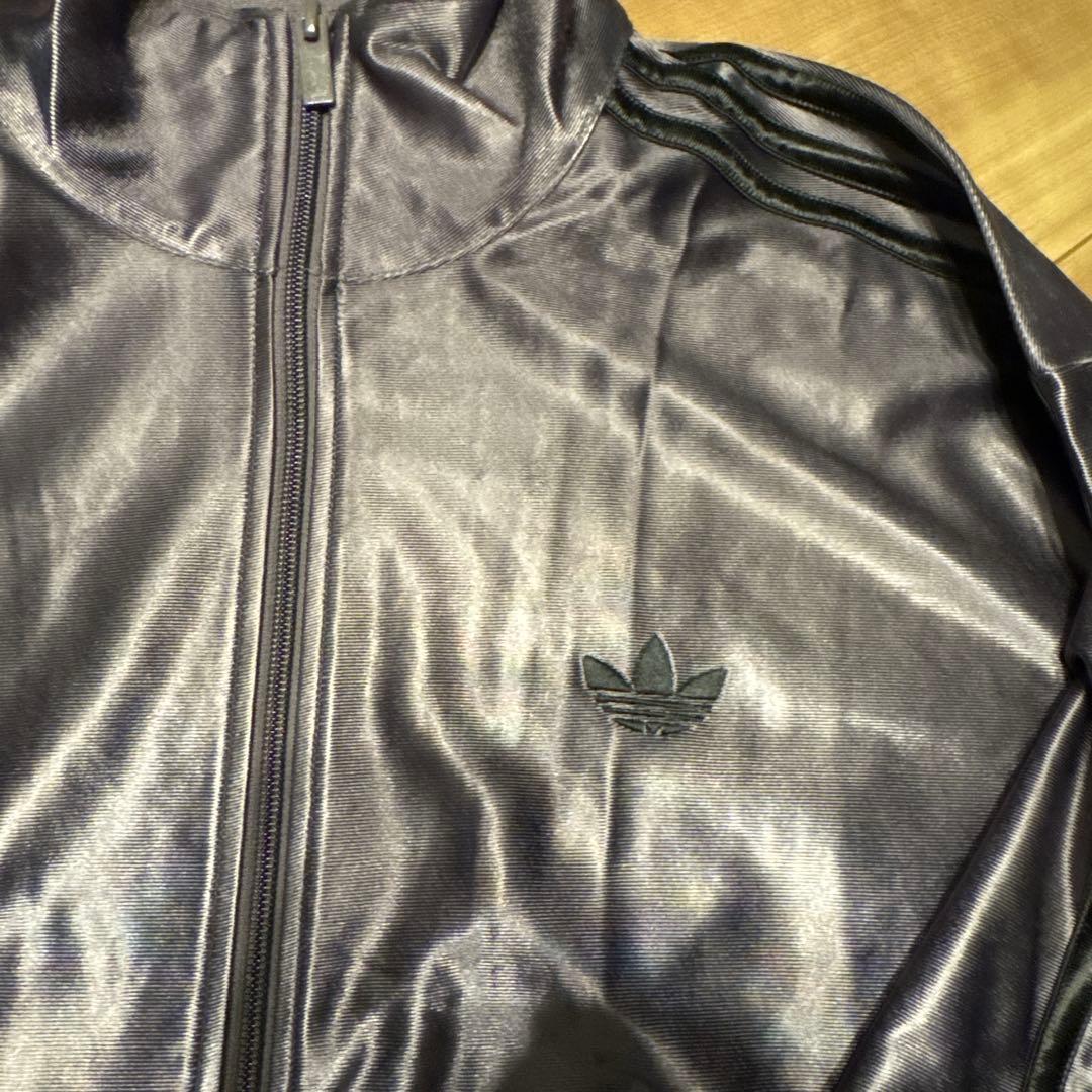 adidas トラックジャケット　XL グレー　メタリック