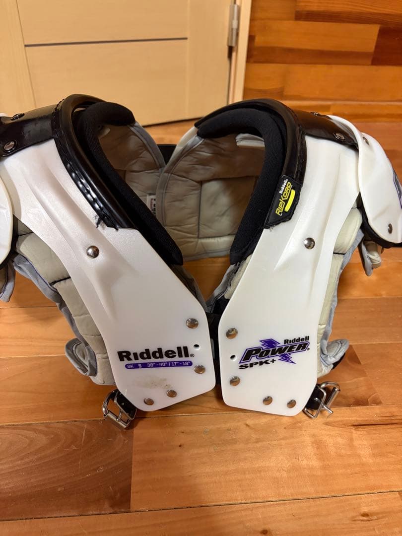 Riddell Power X ホワイトショルダーパッド