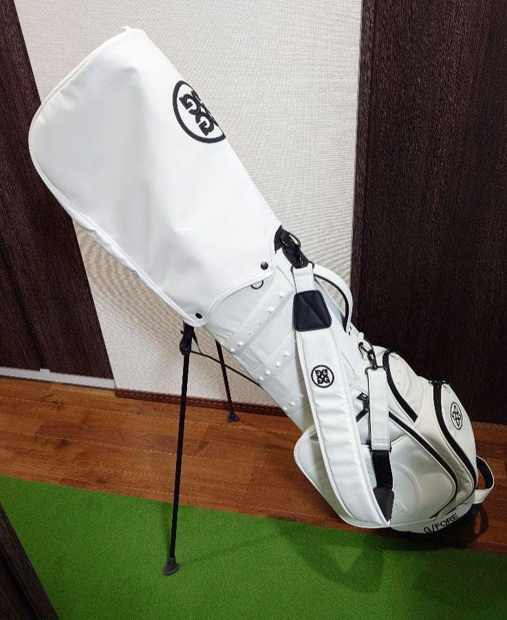 G/FORE ・ジーフォア　軽量　スタンド式キャディバッグ