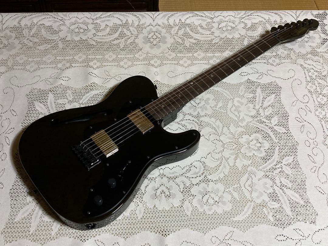 Fender Telecaster Thinline “BiSH”