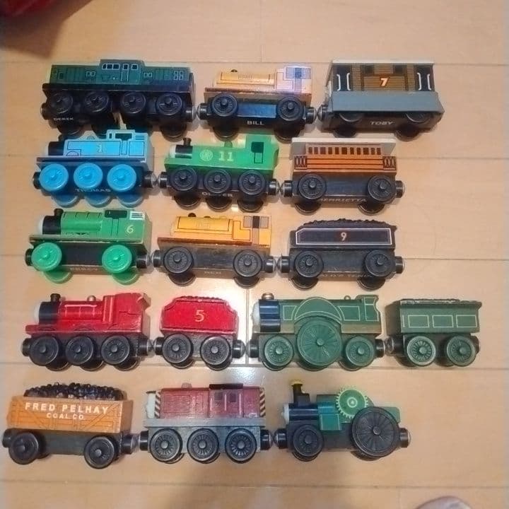 ①木製トーマス ヘンリエッタなどセット