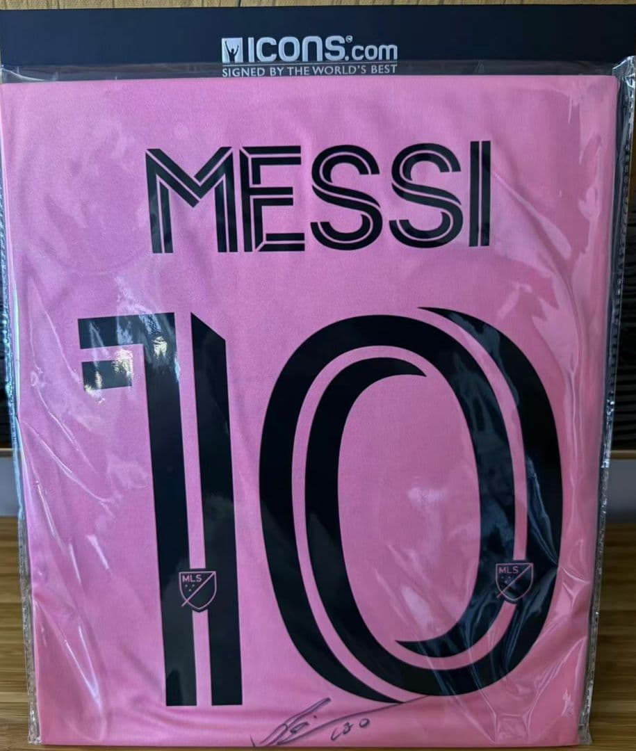 リオネル・メッシ直筆サイン入りインテル・マイアミユニフォーム