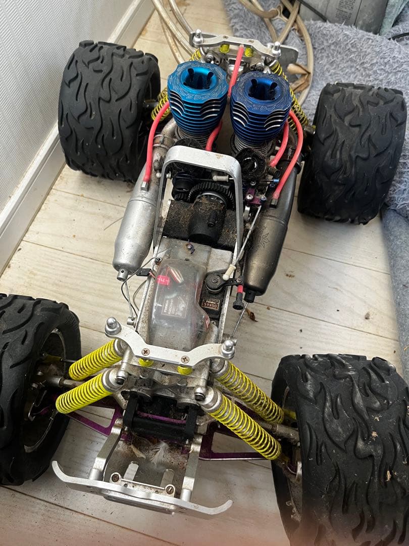 ラジコン　モンスタートラック