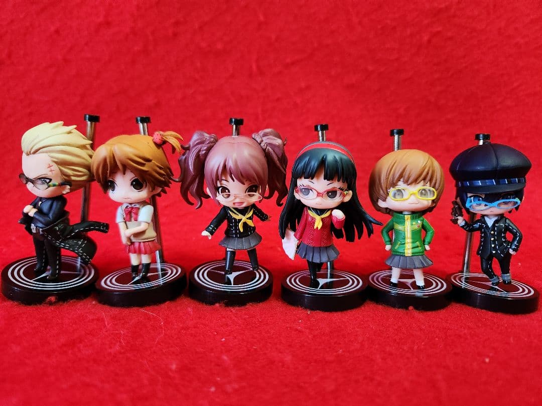 ペルソナ４　　ワングランデフィギュア白鐘直斗　久慈川りせ　天城雪子　など