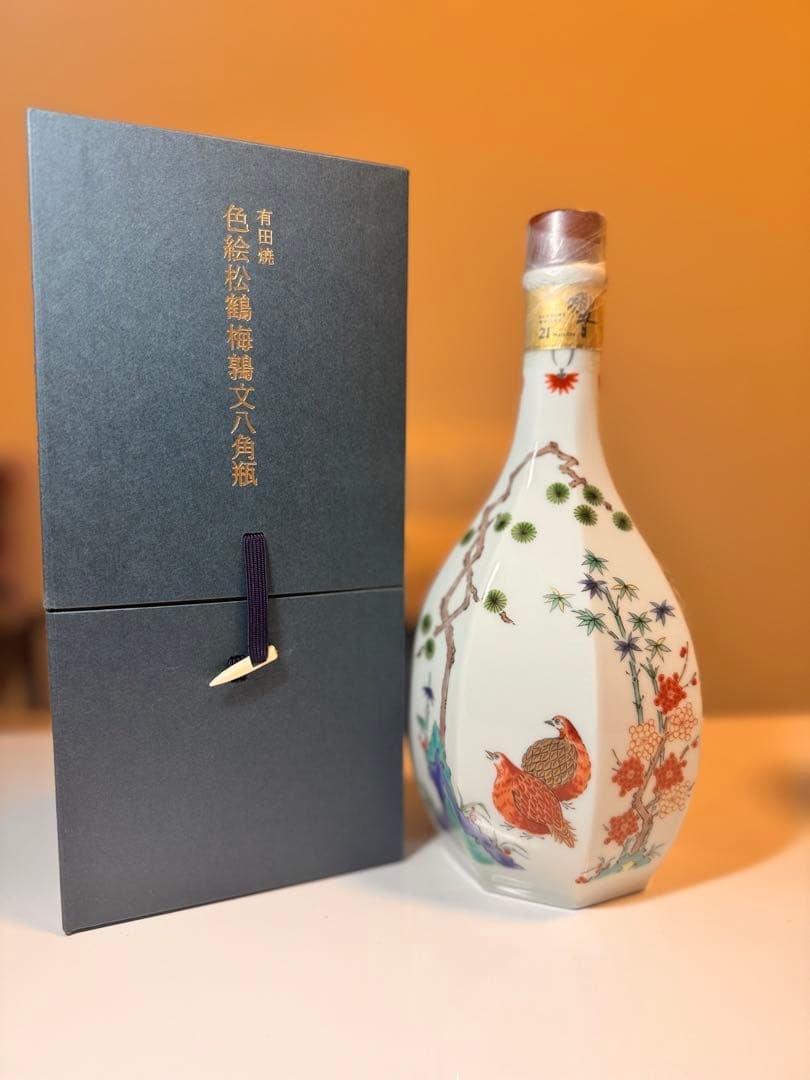 サントリー響21年 有田焼 色絵松鶴梅鶉文八角瓶 ２００１