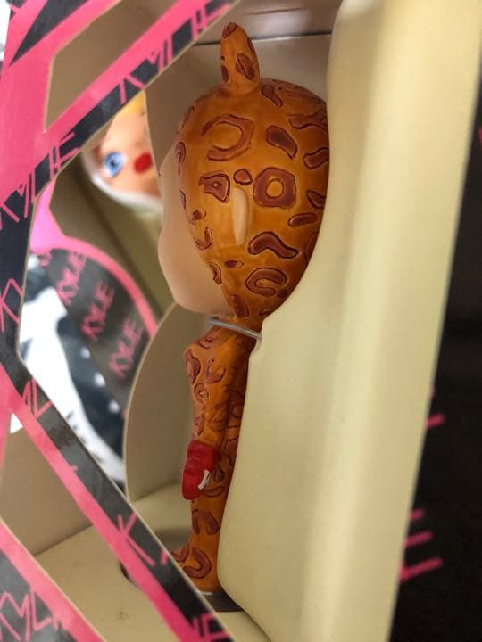 激レア　入手困難！カイリーミノーグ フィギュア4体セット