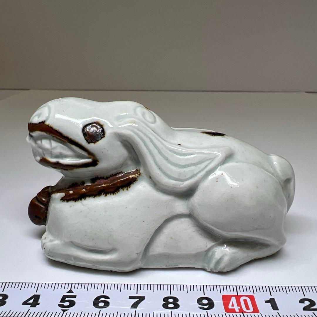 李朝白磁　鉄砂兎形硯滴　共箱　幅約9.5㎝　東Y7-0910⭐︎2Fトトヒ
