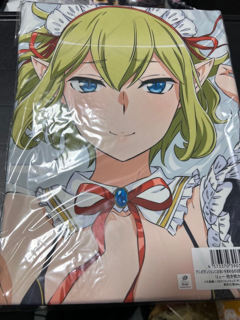 ダンジョンに出会いを求めるのは間違っているだろうか リュー リオン 抱き枕カバー