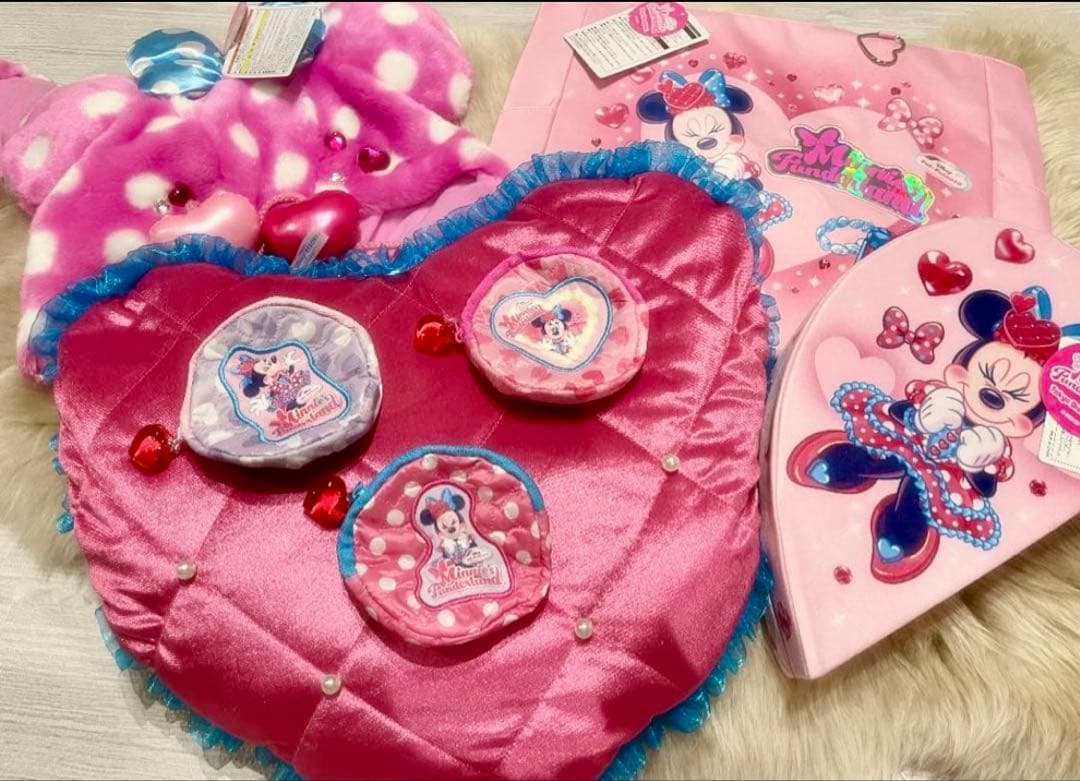 パルパルーザ ミニーマウス ハート型クッションセット 7点セット