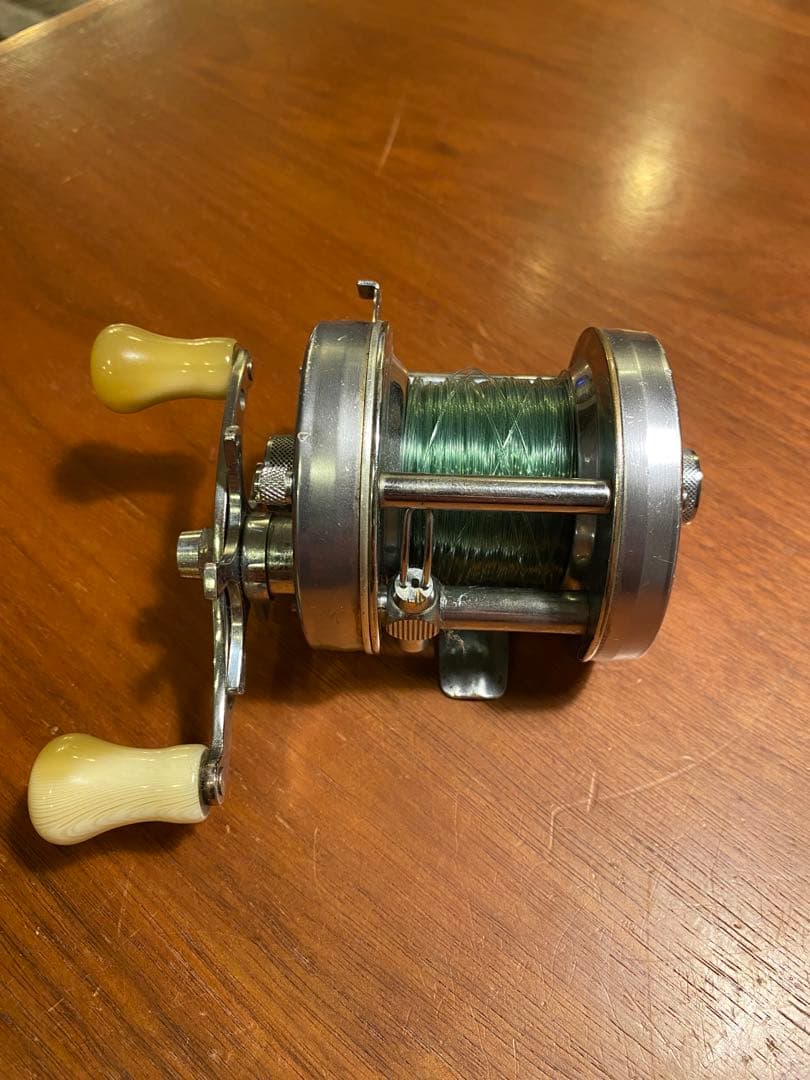 ABU Ambassadeur 5500C ベイトリール