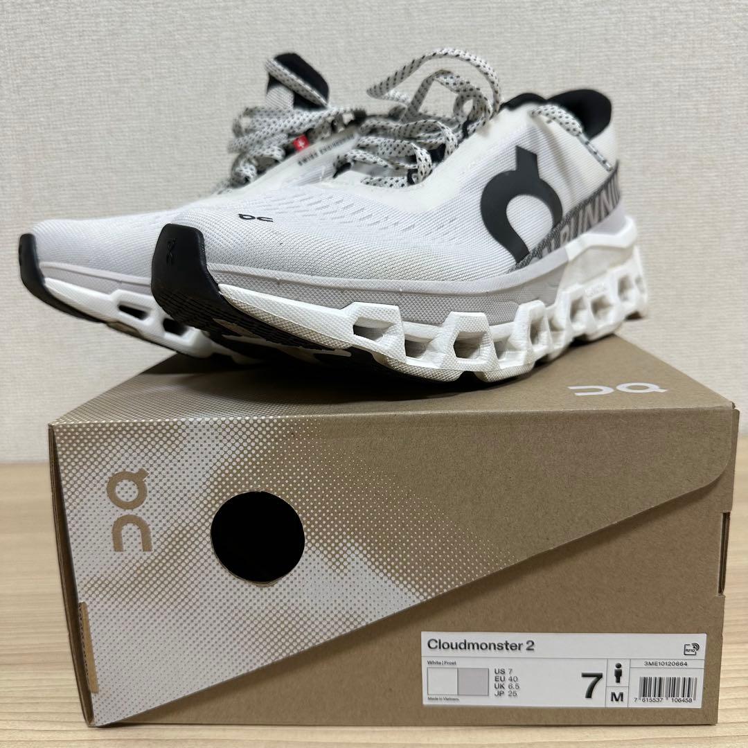 On Cloudmonster 2 25cm　ホワイト