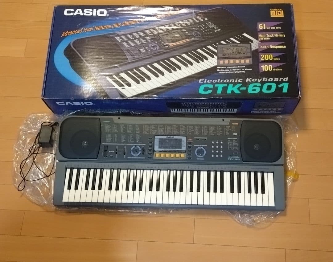 CASIO CTK-601 電子キーボードその他部品全て 　CASIOカバーつき