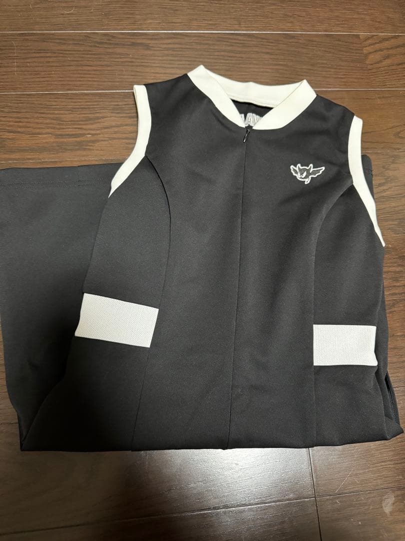 WAAC ノースリーブワンピース　黒