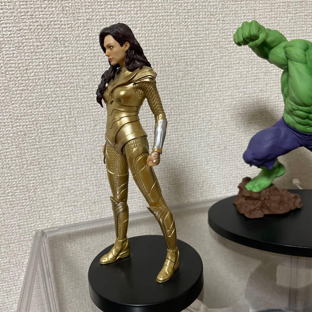 ワンダーウーマン フィギュア ゴールド