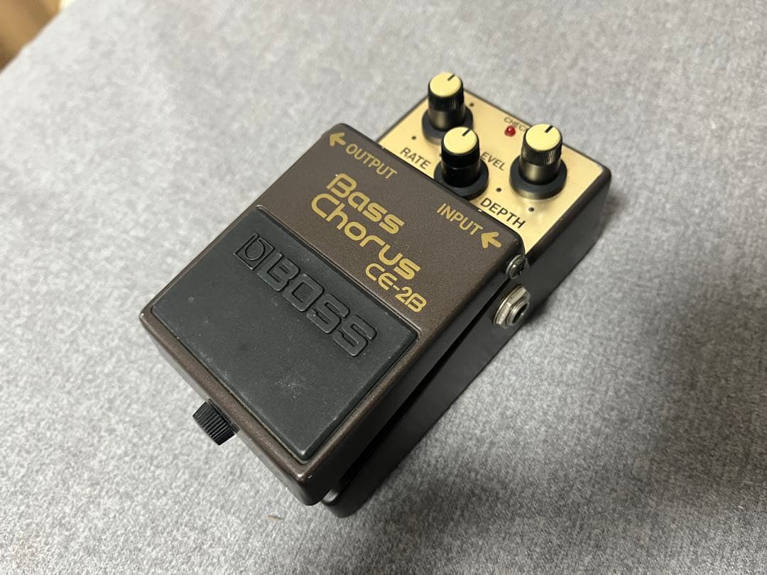 【日本製】BOSS CE-2B ベースコーラス 中古