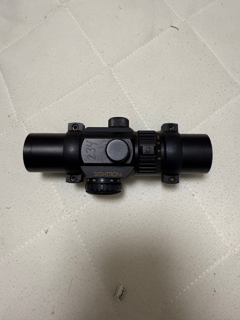 SIGHTRON ブラックサイト 調整可能