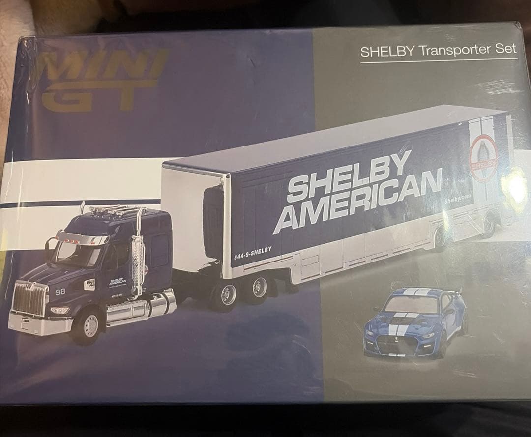 MINI GT シェルビー・トランスポーターセット