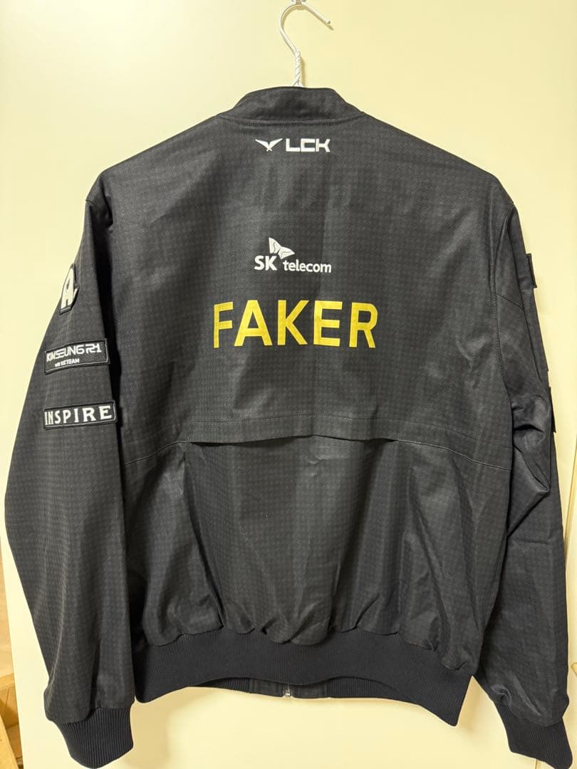 スポーツ選手 T1 UNIFORM WORLDS 2025 JACKET SIZE L