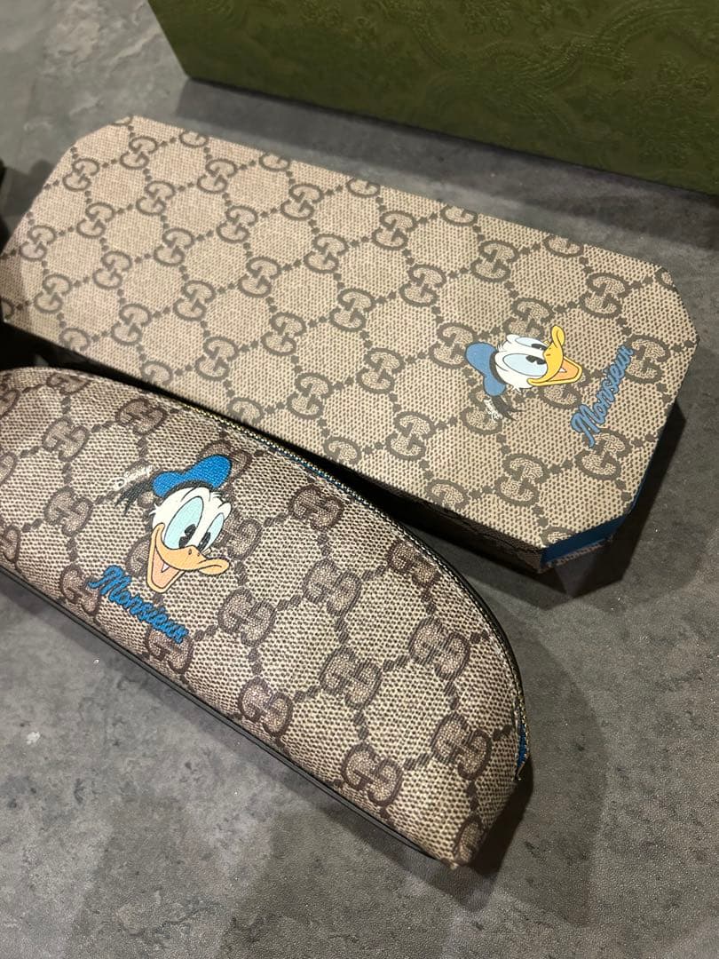 Gucci Donald Duck 筆箱　鉛筆　セット