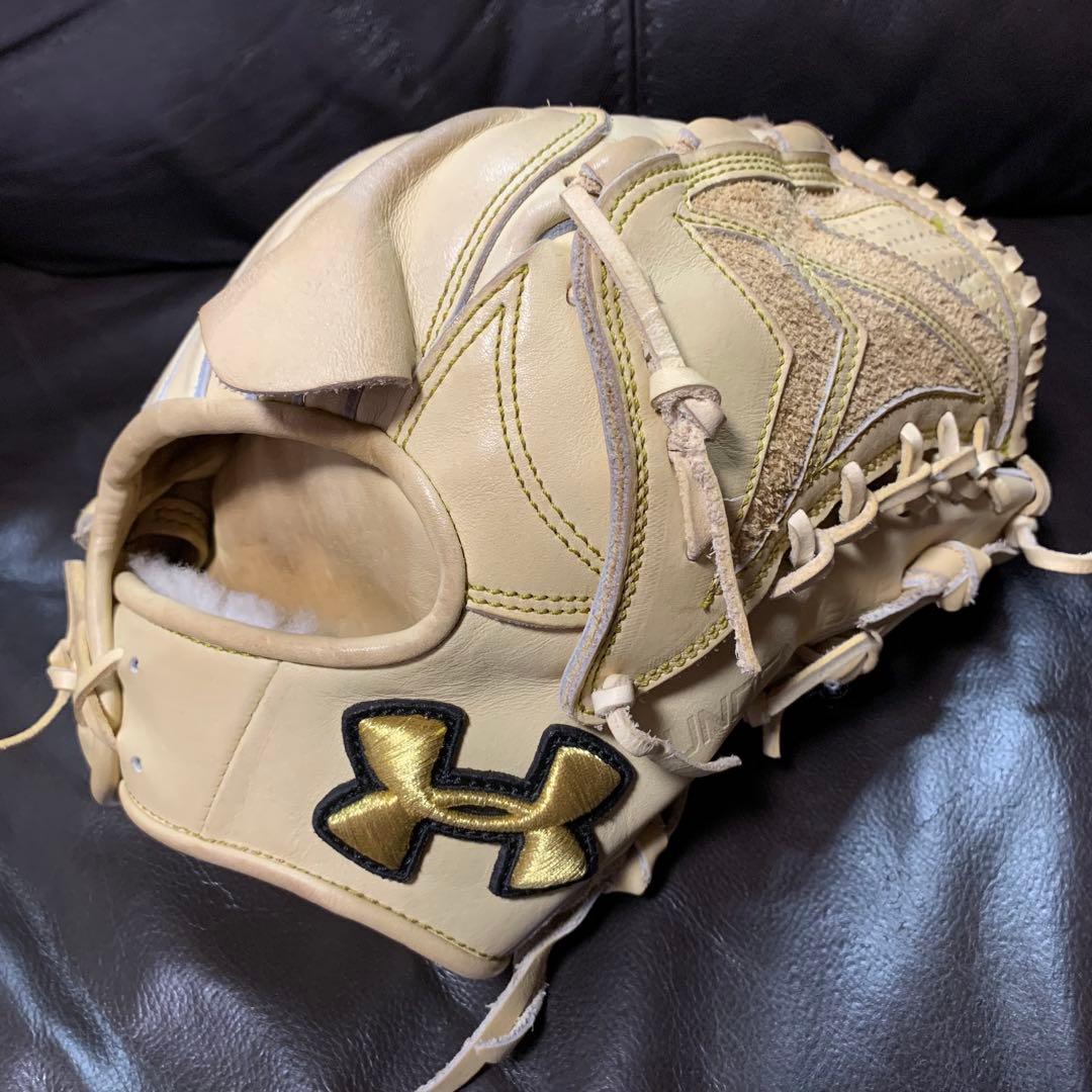 アンダーアーマー 最上級モデル　硬式投手用グローブ　金子千尋モデル　キャメル