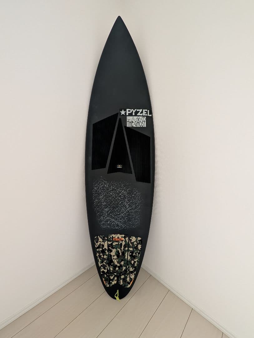 【美品】パイゼル　ザ・ゴースト　　カーボン　サーフボード　ショート