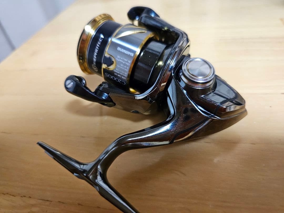 シマノ STELLA C2000S 未使用品