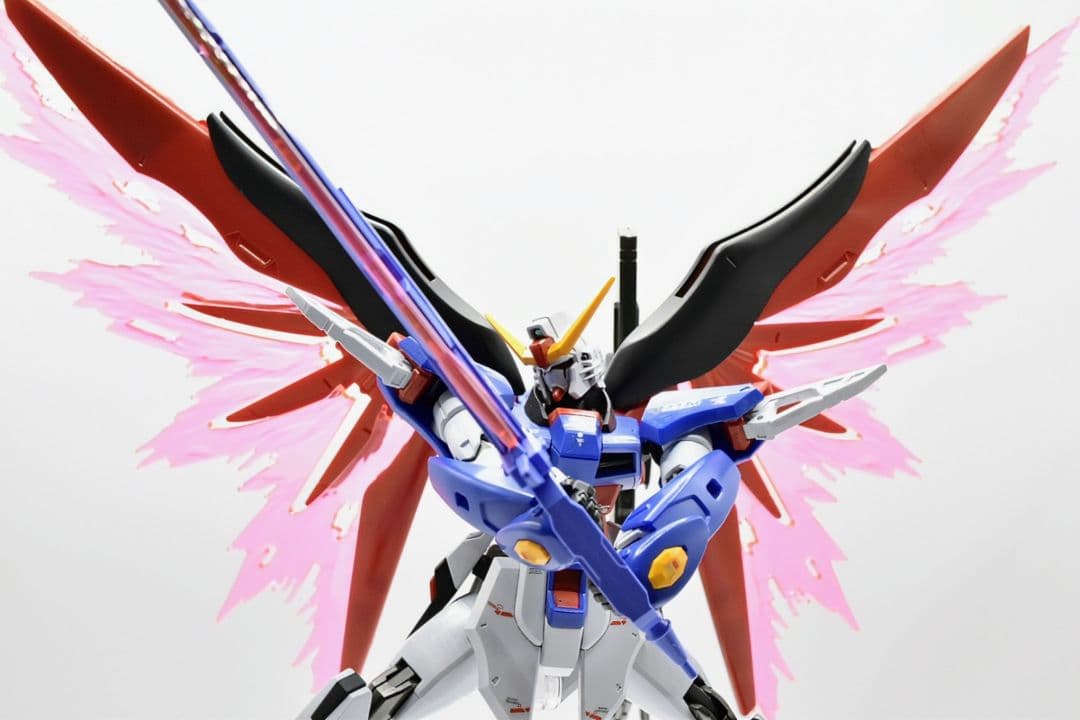〚 HGCE 1/144 ディステニーガンダム 〛塗装済完成品