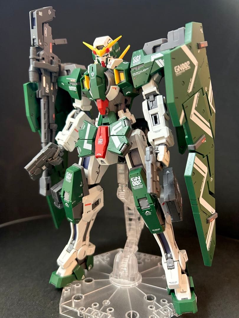 MG ガンダム　デュナメス　完成品