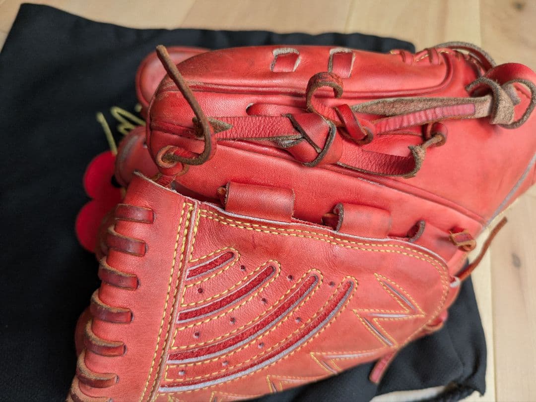 お年玉価格！Wilson 硬式野球　ピッチャー用　グローブ 　縦型　硬少し残