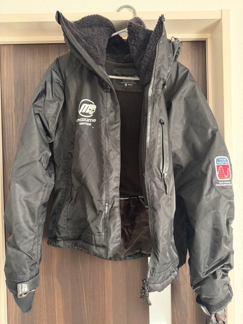 マヅメ　mazume ユナイテッド　防寒着