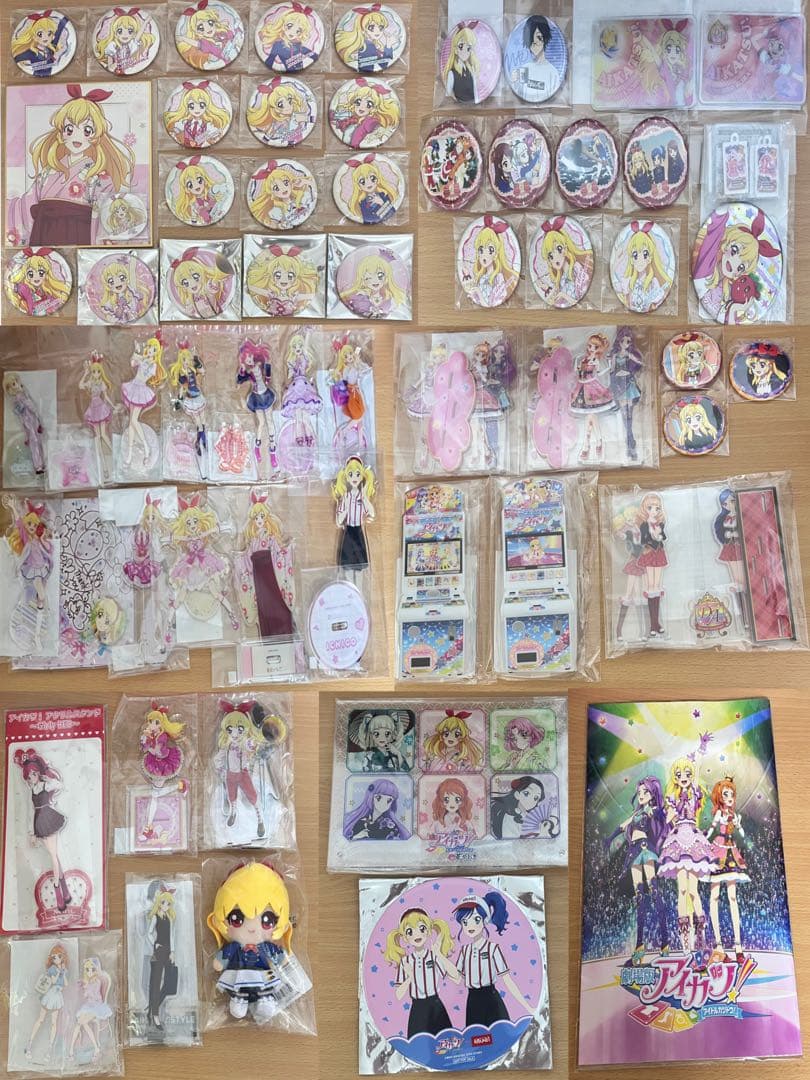 ゆ*う様 アイカツ 星宮いちご 音城セイラ アクスタ 缶バッジ ポストカード グ