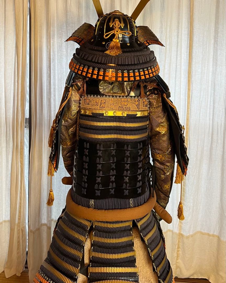 【美品•未着用】丸武工房製【現代 甲冑 等身大】鉄地黒胴当世具足 鎧 一式