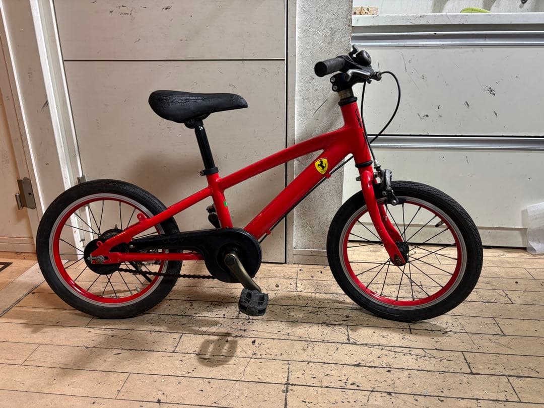 Ferrari フェラーリ16インチ キッズバイク レッド