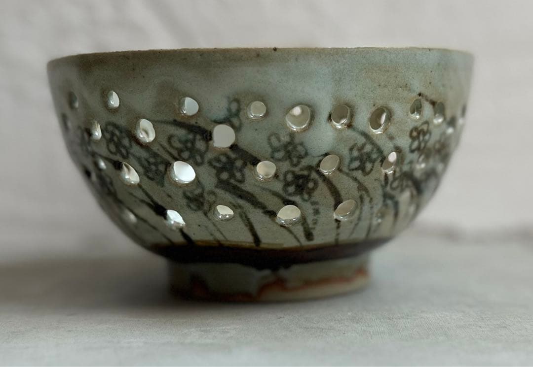 美品 未使用 村田森さん　魯山人写し　山吹透彫鉢