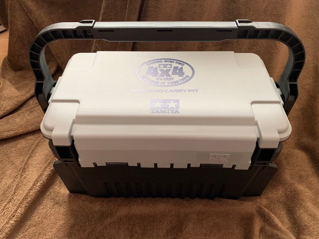 未使用品　ミニ四駆キャリーピット　廃盤品
