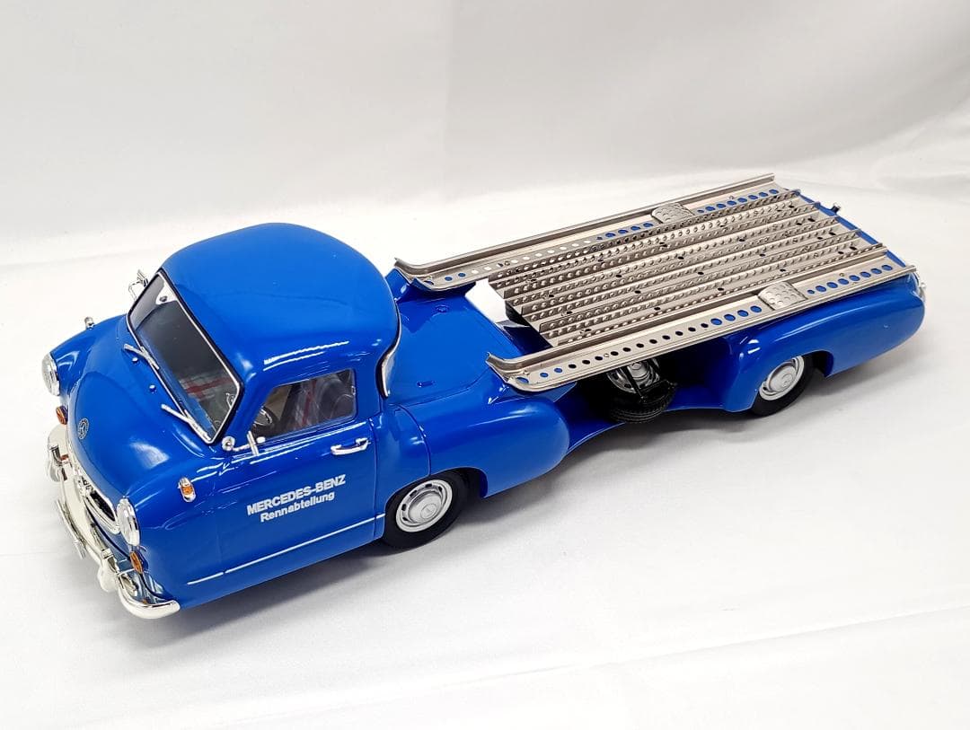 WERK83 1/18 メルセデス ランスポーター ブルーワンダー 1955