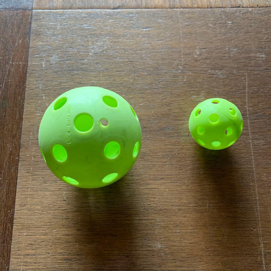 野球練習用穴あきボール 大小セット100個、防球ネット付き（バラ売り可）