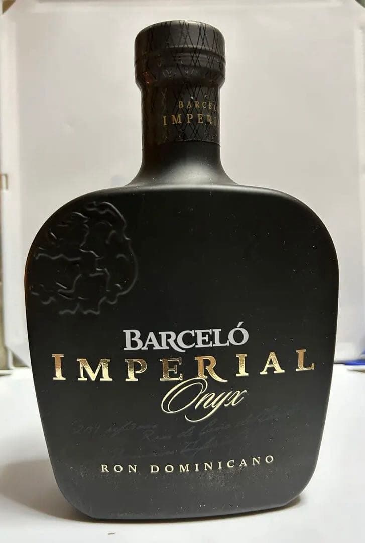 バルセロインペリアルBarceló Imperial Onyx 700mlラム