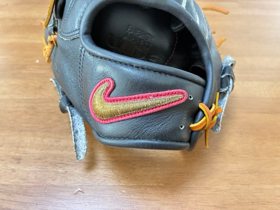 Nike 投手用 軟式グローブ　左投げ　SHADO