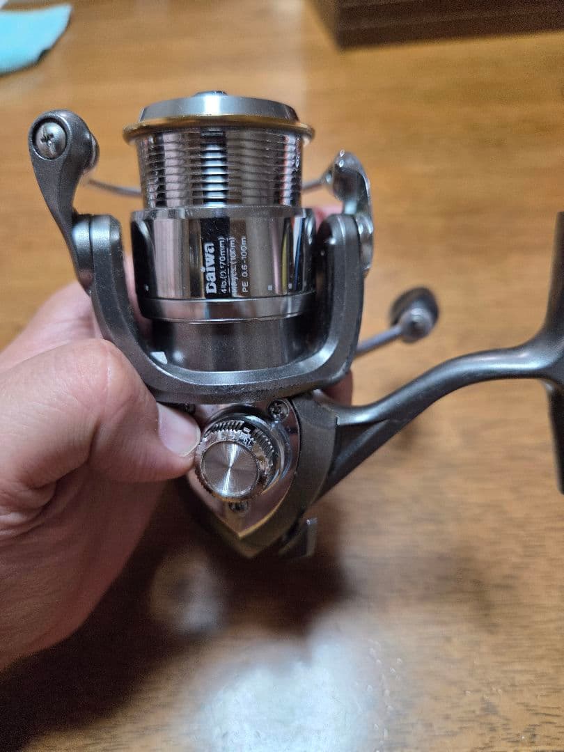 カルディアkix. スピニングリール 両手用ハンドル. daiwa