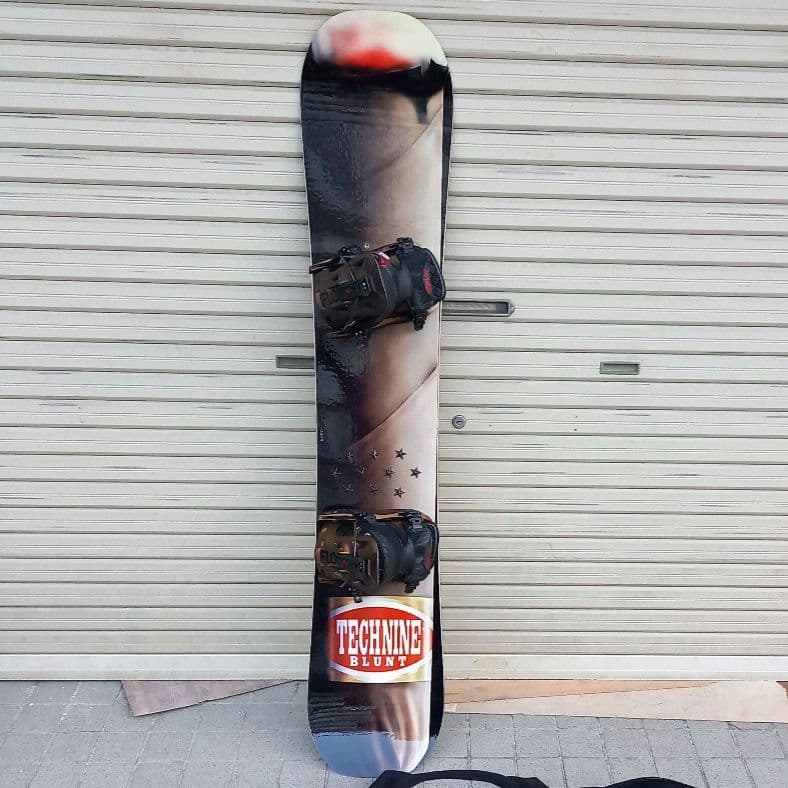 美品◎TECHNINE スノーボード BLUNT 153