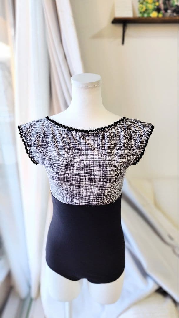 Ｍ～L∕ツイードニット風チェックにフリルで大人可愛いクラシックなバレエレオタード