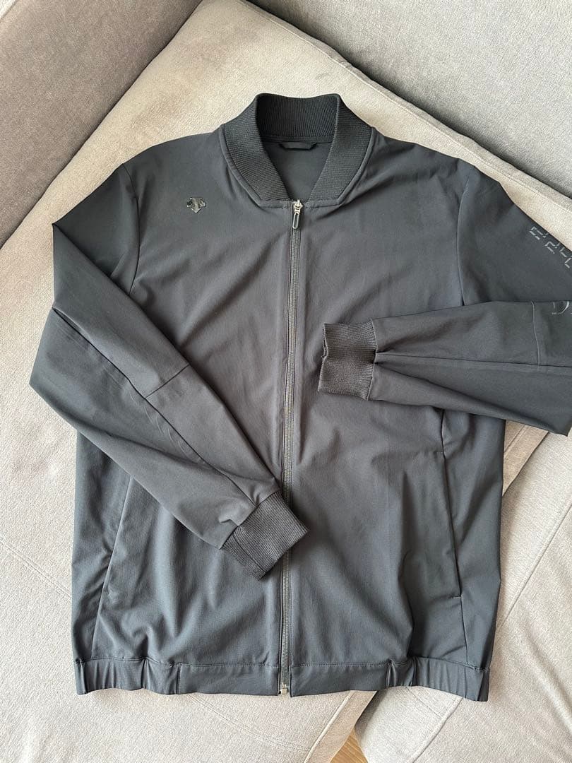 美品【デサントゴルフ】メンズ フルジップボンバージャケット