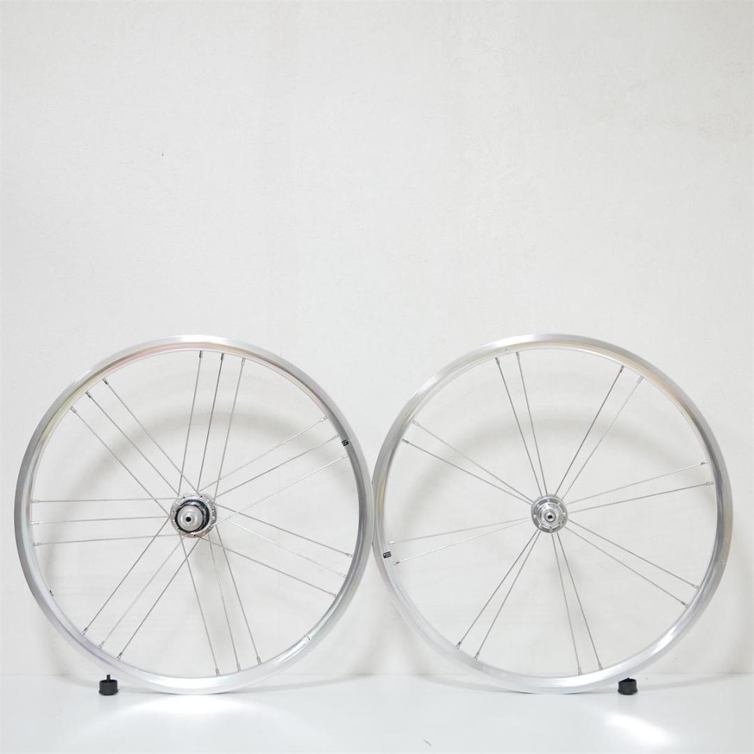 超軽量1350グラム　20インチ　451 ホイールセット F74/R130