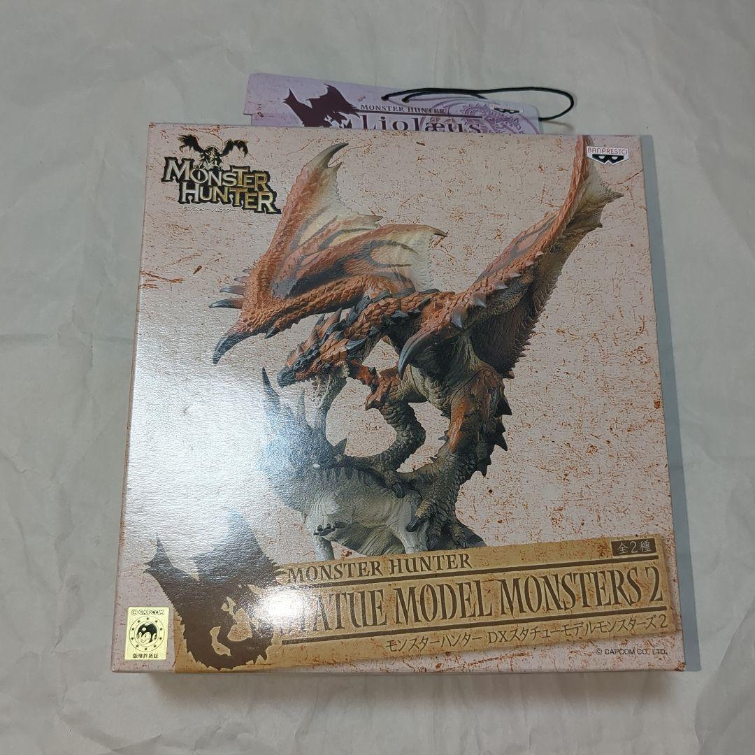 モンスターハンター　フィギュア　モンスターハンター　リオレウス