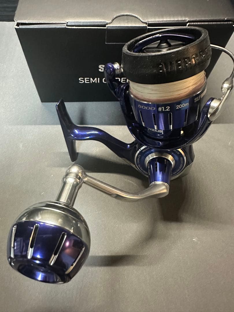 ダイワSLP WORKSソルティガ5000XH替えスプール・スプールケース付き