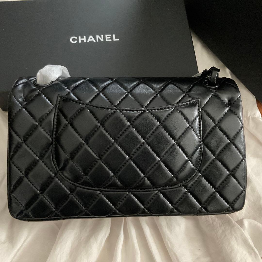 CHANEL マトラッセ　オールブラック ノベルティ