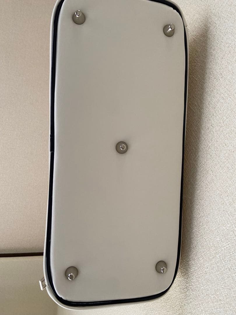 新品未使用 トミーヒルフィガー ゴルフバッグ トートバッグ 大容量 ホワイト