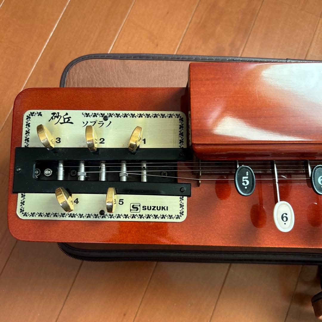 Suzuki 大正琴　蘭ソプラノ　砂丘　木製 ケース付き