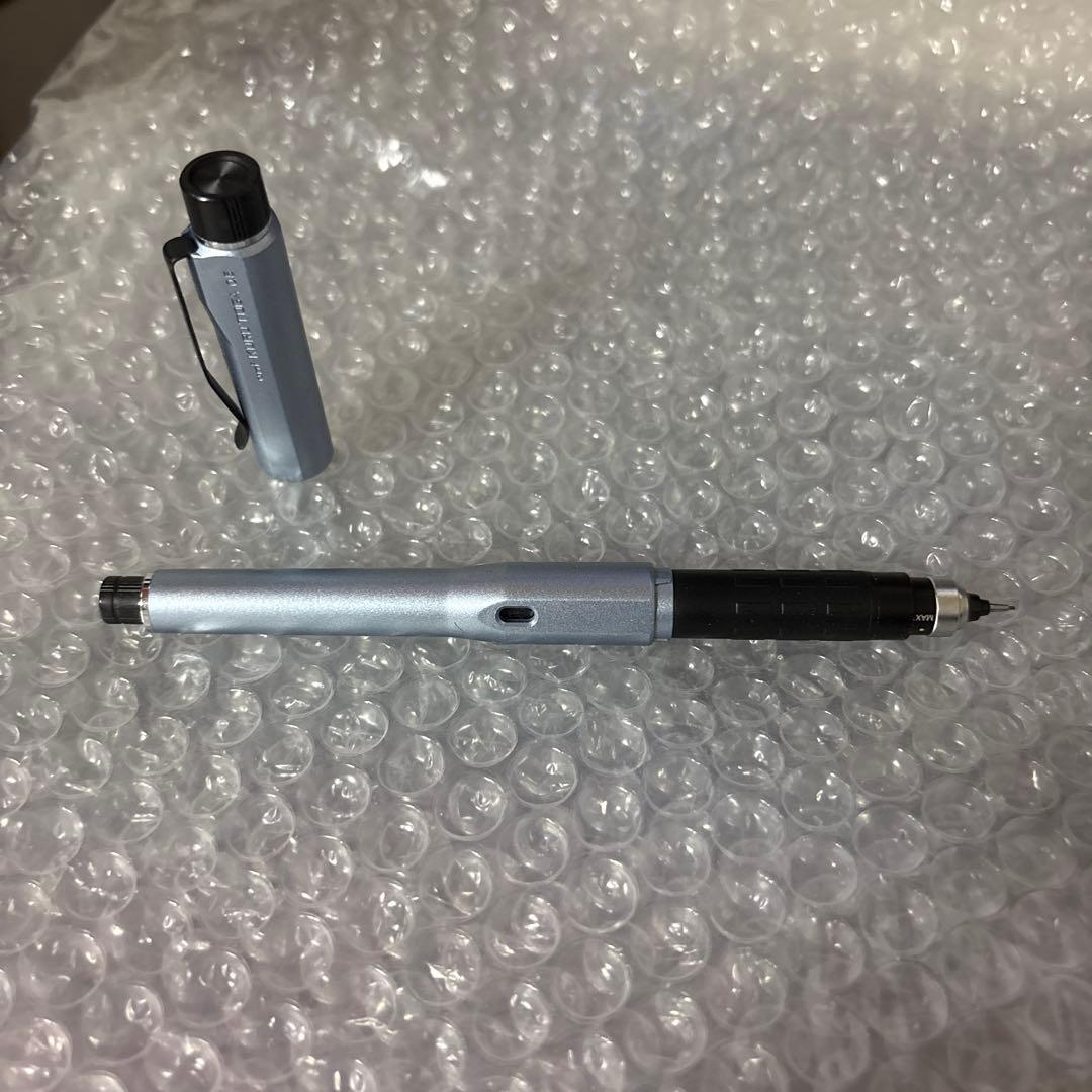 クルトガ　ダイブ　カスケードブルー